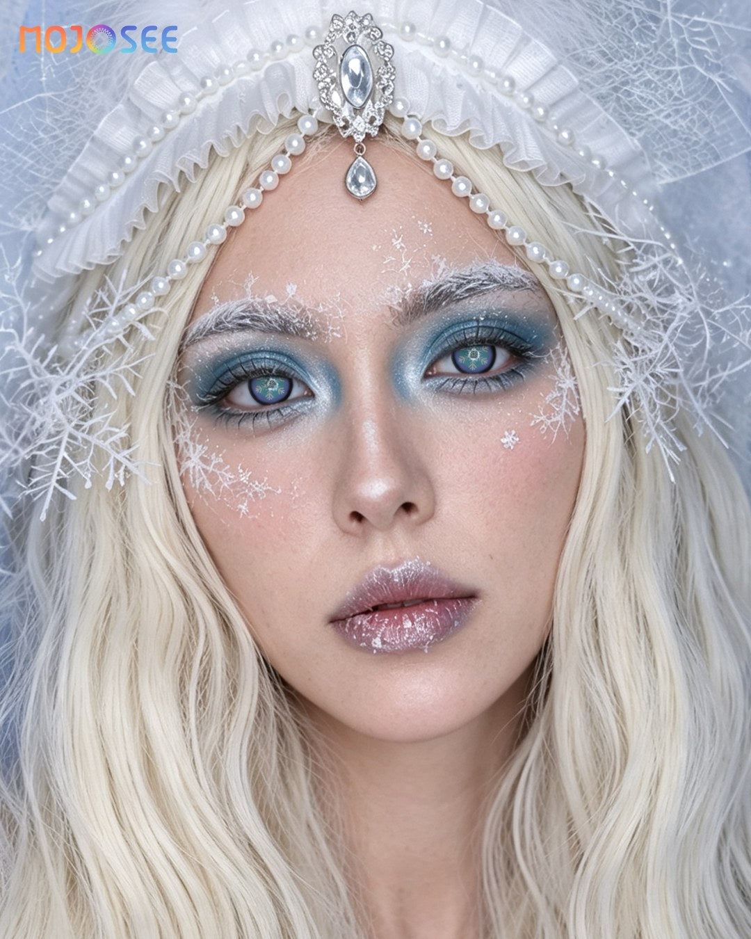 Snowflake Colored Contact Lenses – Blue Snowflake Eye — look 3