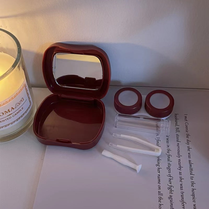 MOJO Red Heart Lens Case